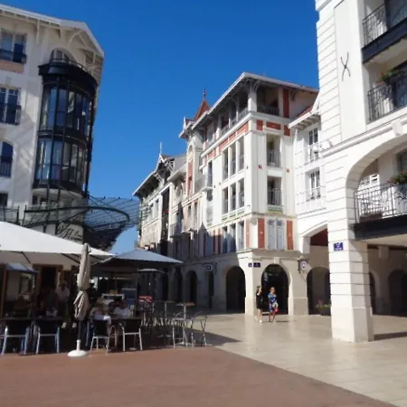 Appartement Arcachon, 1 Piece, 4 Personnes - Fr-1-374-13 *